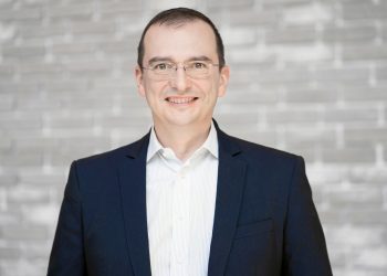„W Blue City przeszliśmy na oświetlenie LED, zainstalowaliśmy też systemy oszczędzające wodę” – mówi Krzysztof Sajnóg