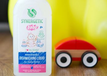 Ekopłyny do mycia naczyń dla dzieci pozwalają zachować czystość smoczków i butelek bez ryzyka dla najmłodszych
