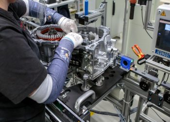 Toyota wyprodukuje w Polsce dwa razy więcej napędów hybrydowych