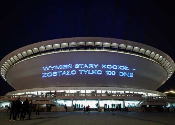 Smogowa studniówka w Katowicach. Aktywiści zamieścili specjalny komunikat