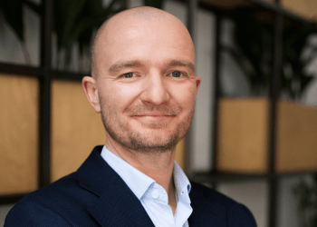 „Ryzykowaliśmy asortymentem i nazwą. Specjaliści odradzali nam ją” – mówi Krzysztof Bożek, Krowarzywa