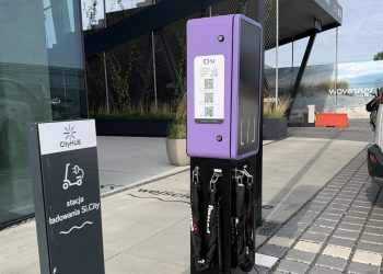 W Gdańsku powstała pierwsza na rynku ładowarka do hulajnóg elektrycznych