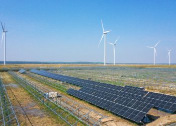 Energa zaczęła montaż paneli na swojej największej farmie fotowoltaicznej