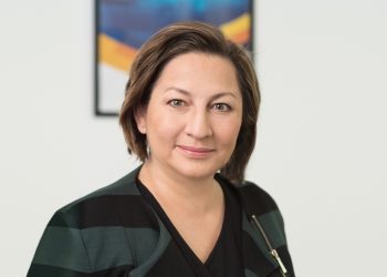 Płatności przyszłości? Karta nie zniknie, ale może nie być plastikowa [WYWIAD]