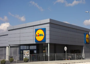 Lidl walczy z plastikiem. Skutecznie