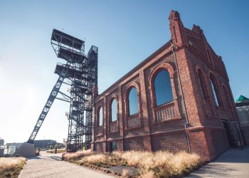 Mieszkańcy Śląska chcą zakazu ogrzewania węglem [BADANIE]