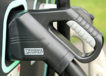 Dopłaty do ładowarek samochodów elektrycznych. Już od stycznia!