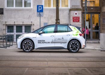 Gorzów Wielkopolski jedzie w stronę ekologii. Elektryk dla urzędników