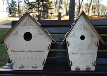 Otwock wręcza proekologiczne budki