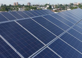 PGE buduje jedną z największych farm fotowoltaicznych w Polsce