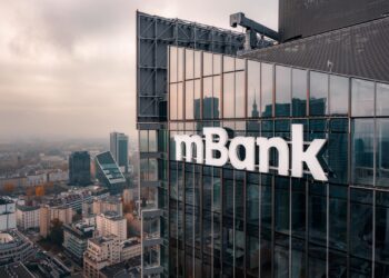 mBank sfinansował projekty związane z zieloną energią o wartości miliarda zł