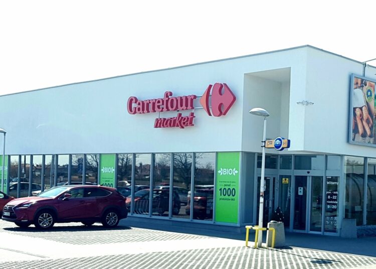 Carrefour wejście do sklepu