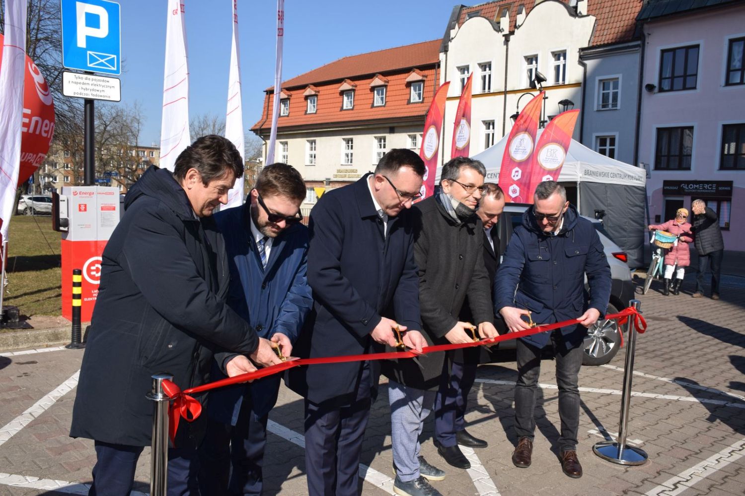 Oficjalne otwarcie stacji elektryków w Braniewie