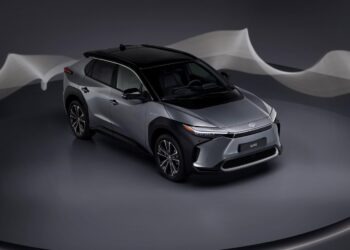 Elektryczna Toyota bZ4X