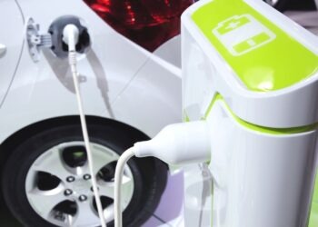 Liczba elektryków w Polsce, stacja ładowania elektryków