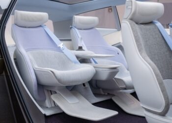 Volvo inwestuje w ekologiczne materiały, wnętrze nowych elektryków Volvo