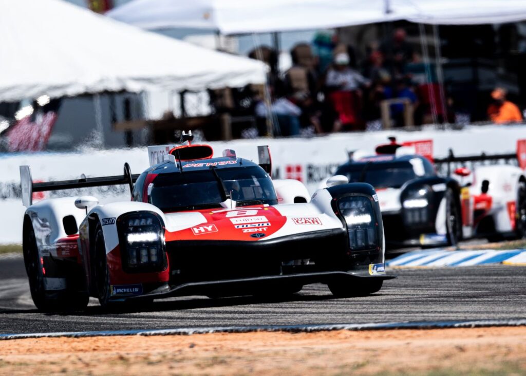 Toyota GR010 Hybrid, auto wyścigowe