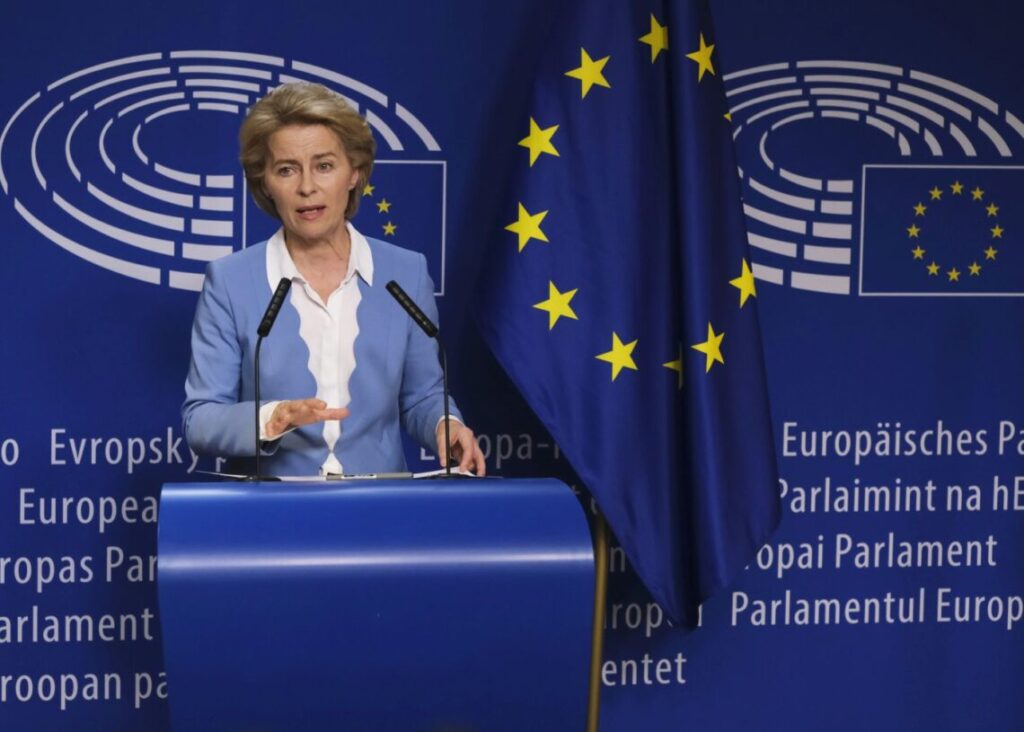 Zakaz importu rosyjskiej ropy, przewodnicząca Komisji Europejskiej rpzemawiająca w Parlamencie Europejskim