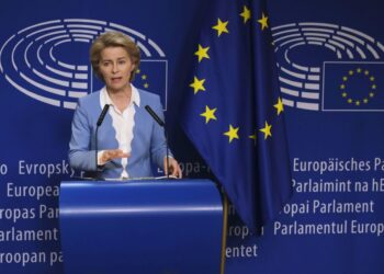 Zakaz importu rosyjskiej ropy, przewodnicząca Komisji Europejskiej rpzemawiająca w Parlamencie Europejskim