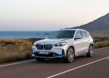 BMW przedstawiło w pełni elektryczne BMW iX1