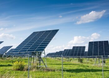 RAPORT: W jaki sposób zdynamizować rozwój odnawialnych źródeł energii i zintegrować je z systemem energetycznym?