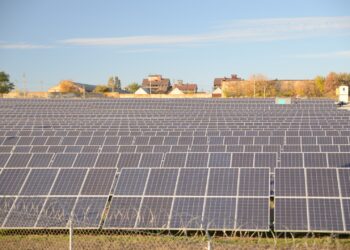 Rosjanie zdemontowali i wywieźli… największą farmę fotowoltaiczną w Ukrainie